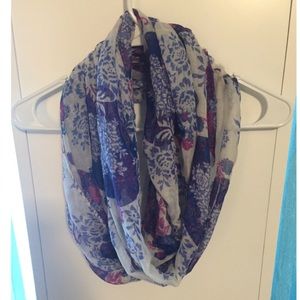 Infinity scarf